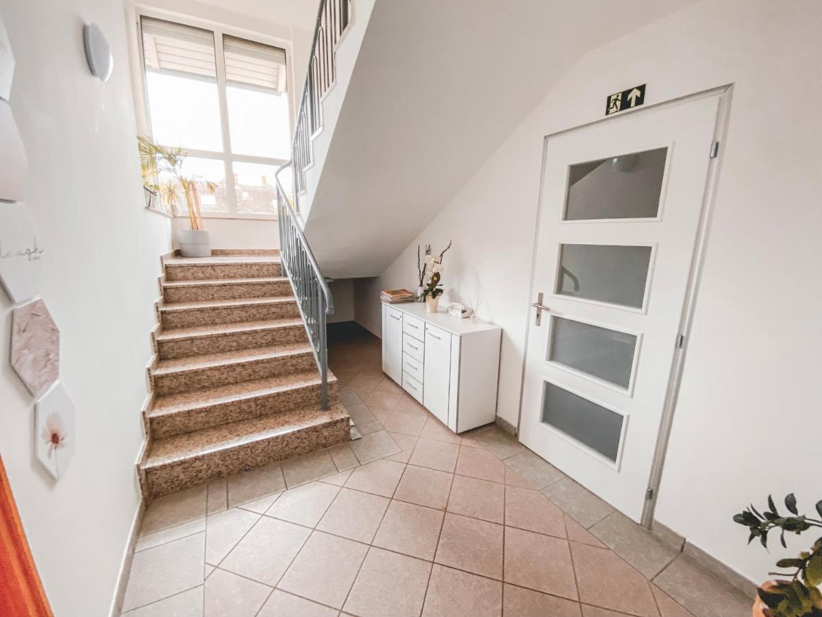 Villa Tara Buek Екстериор снимка