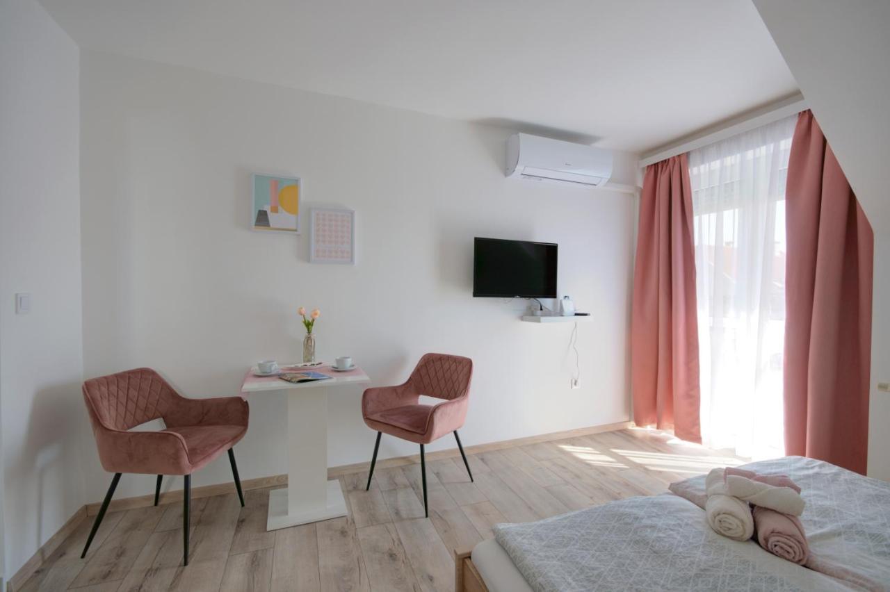 Villa Tara Buek Екстериор снимка