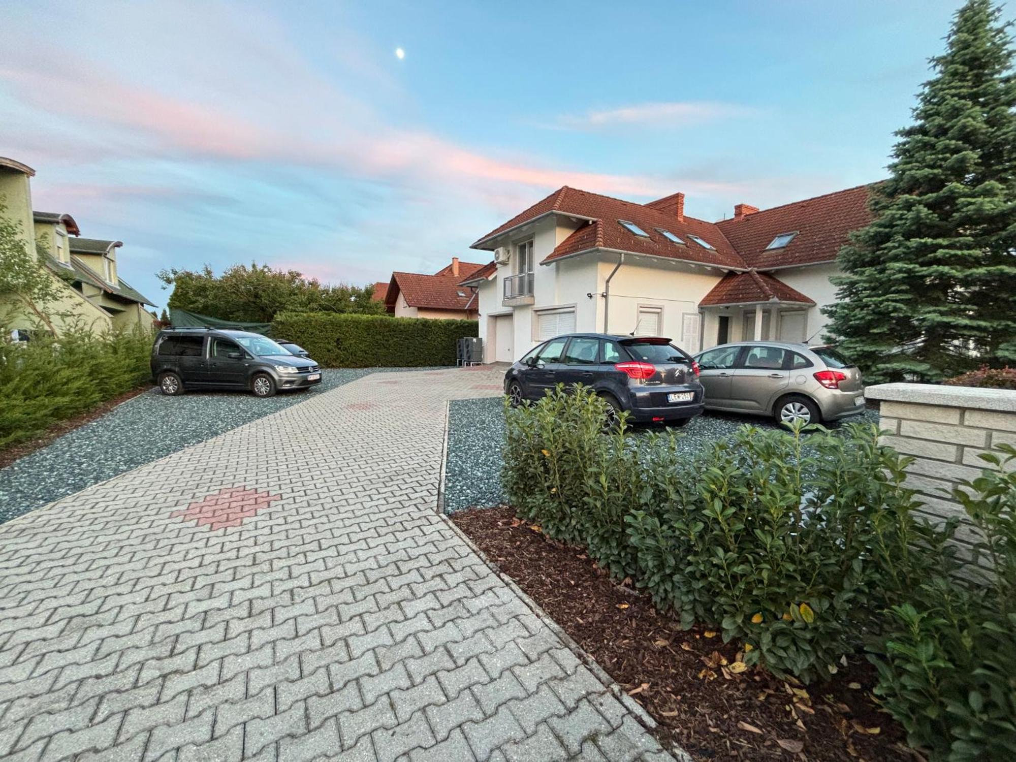 Villa Tara Buek Екстериор снимка